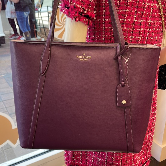Kate Spade Cara Large Tote

COLOR:
Ripe Plum - Picture 5 of 16